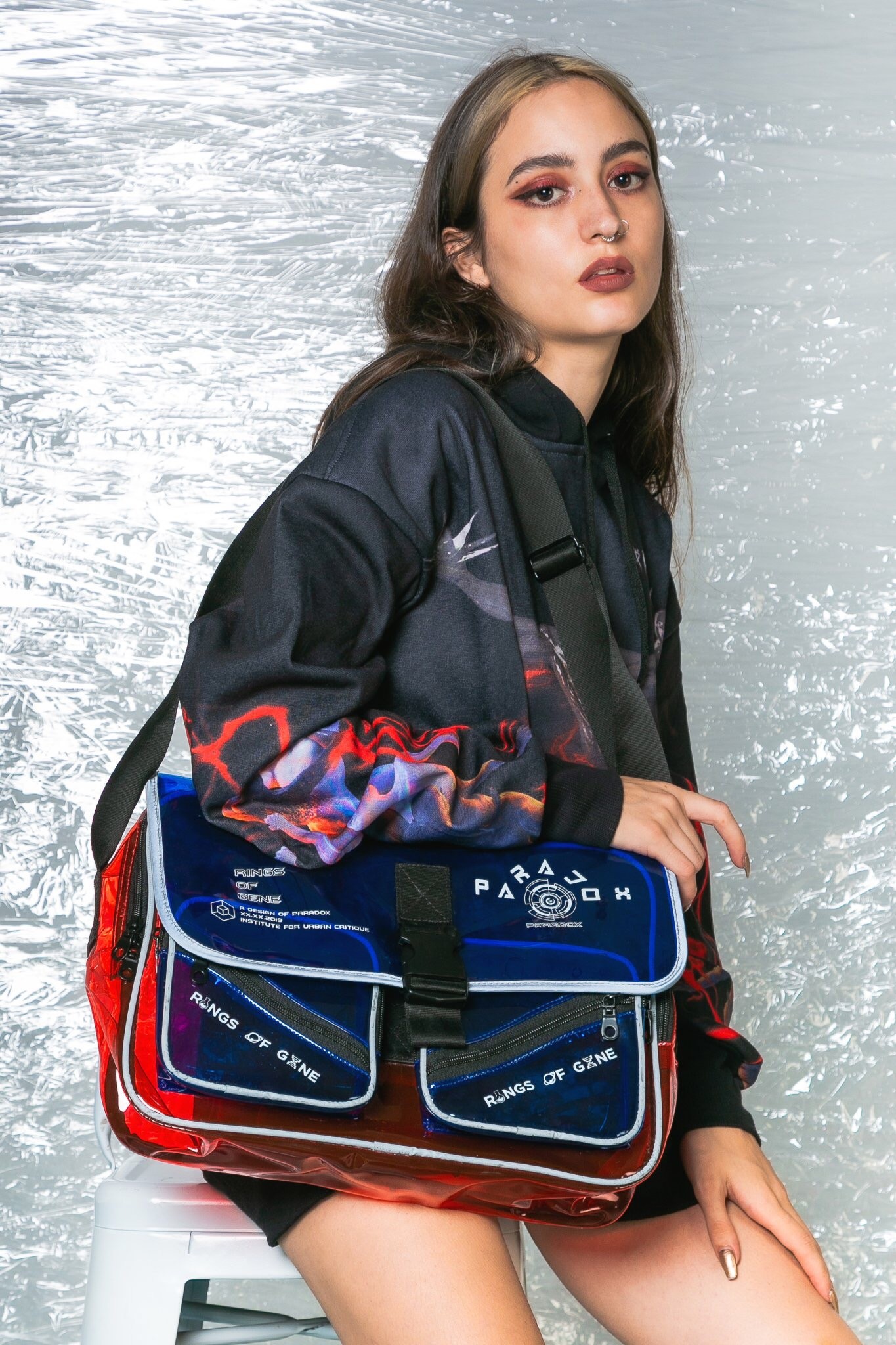 Túi đeo chéo Paradox® RED&BLUE NAVY WHITE WORDING - Hình ảnh 4