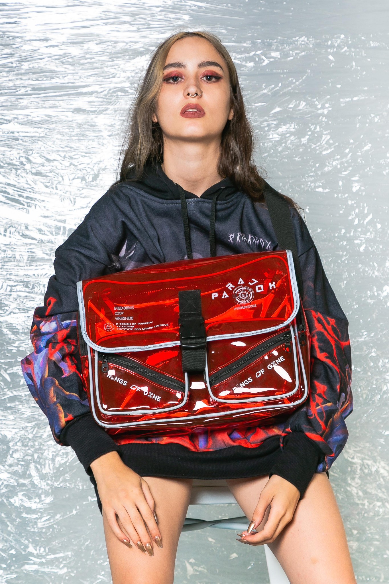 Túi đeo chéo Paradox® RED WHITE-WORDING - Hình ảnh 4