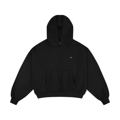 Hãy ghé Paradox để chọn ngay chiếc áo khoác đi chơi Tết hoàn hảo, giúp bạn tự tin tỏa sáng và ghi dấu ấn trong mùa lễ hội năm nay!