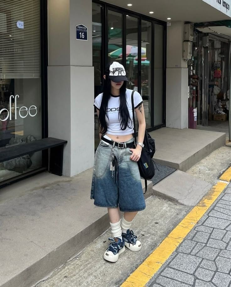 outfit streetwear mùa hè