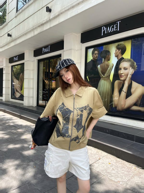Phối đồ streetwear mùa mưa Phối đồ streetwear mùa mưa
