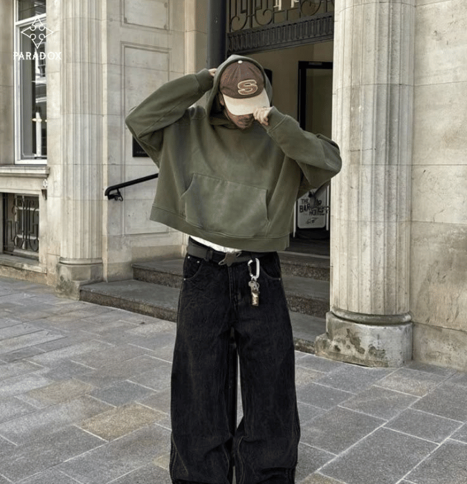 Cách phối đồ áo hoodie với quần gì? - quần ống rộng