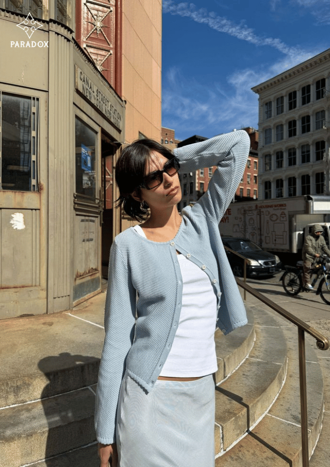 Phối đồ với áo cardigan - áo hai dây