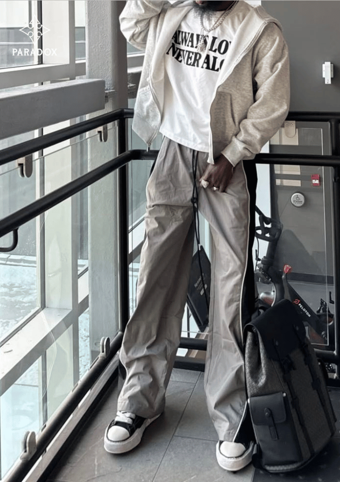 Phối đồ với áo hoodie zip nam - quần cargo Phối đồ với áo hoodie zip nam - quần cargo