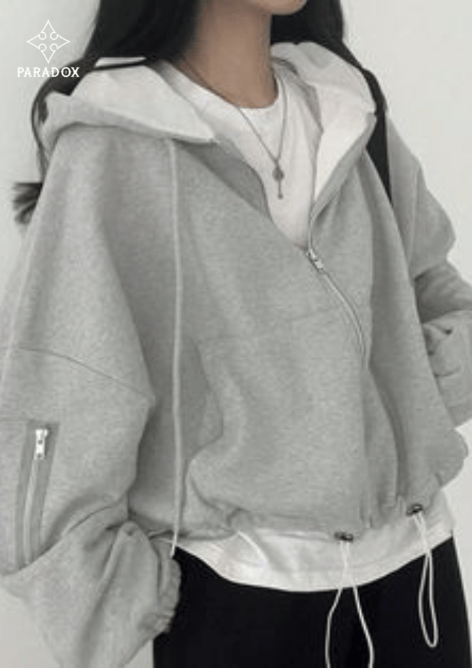 Phối đồ với áo hoodie zip nữ trẻ trung năng động Phối đồ với áo hoodie zip nữ trẻ trung năng động