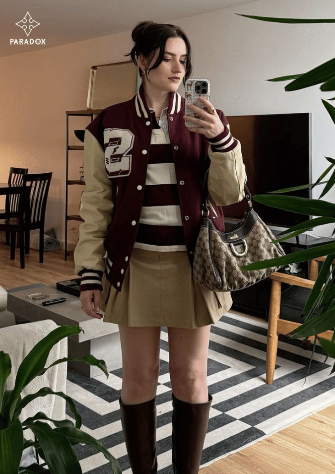 Phối đồ với mini skirt - áo khoác varsity Phối đồ với mini skirt - áo khoác varsity