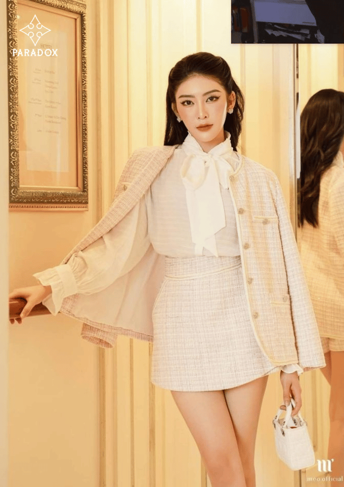 Chân váy dạ tweed phối với áo sơ mi Chân váy dạ tweed phối với áo sơ mi