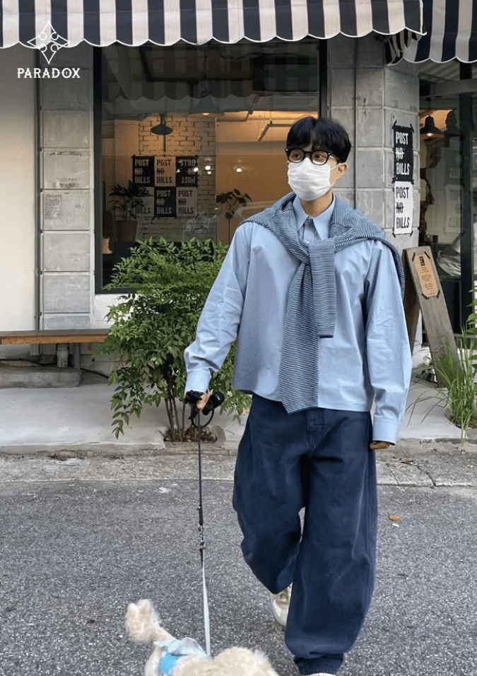 Phối áo sơ mi với sweater theo bối cảnh đi học Phối áo sơ mi với sweater theo bối cảnh đi học