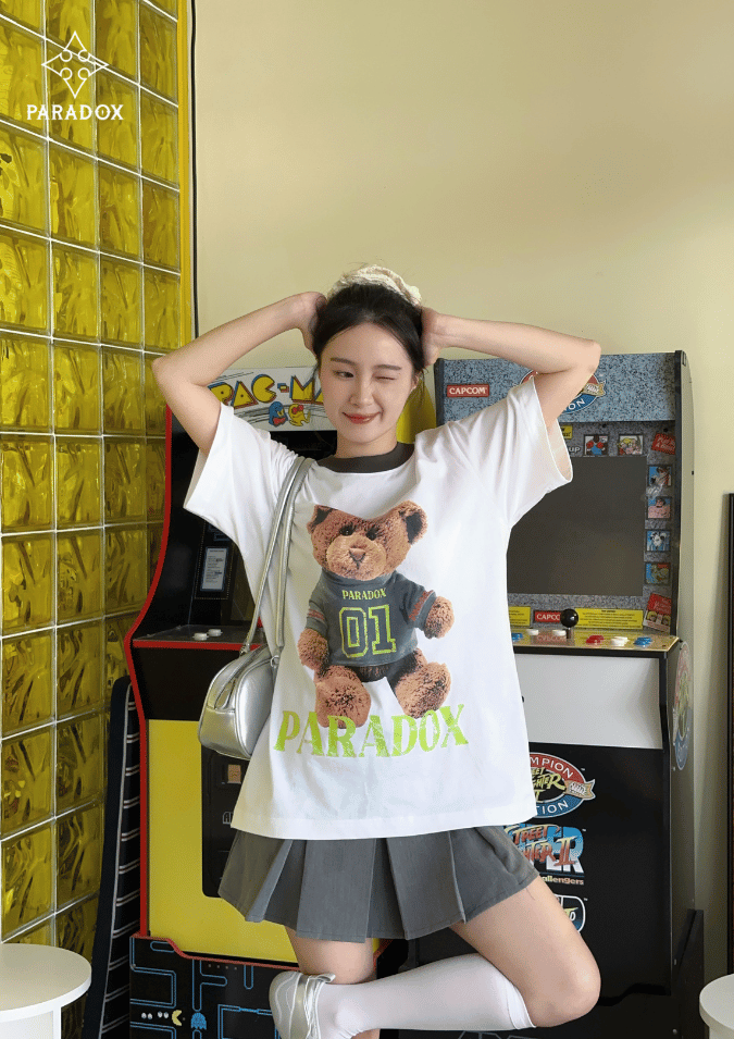 Phối đồ với áo thun local brand cùng chân váy Phối đồ với áo thun local brand cùng chân váy