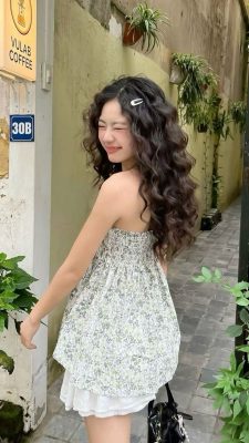 Kiểu Tóc Nữ Hot Nhất Hiện Nay là Tóc Uốn Sóng Nước nữ tính