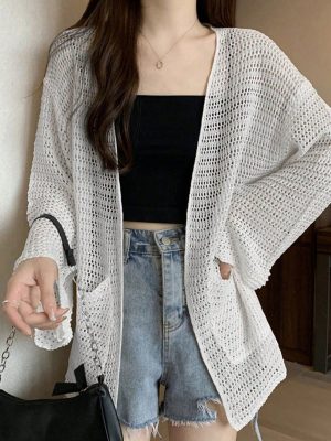 Áo Len Cardigan Mỏng Kết Hợp Quần Short