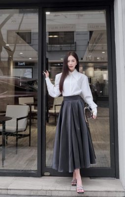 Phối Đồ Với Chân Váy Xòe