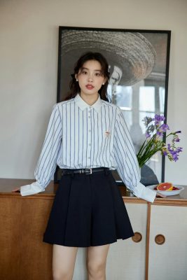 Áo sơ mi + chân váy chữ A – Công thức phối đồ thanh lịch cho mùa hè